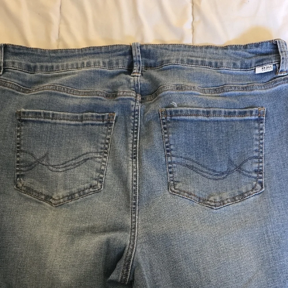 Rebel Wilson Angels "The Dazzler" Ankle Cropped Jeans with Frayed Hem Size 16W - Picture 8 of 10